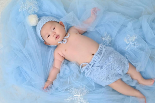 广州包生男孩的试管医院宝宝晚上突然单纯发烧